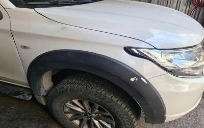 Mitsubishi L200 Çıkma Sağ Ön Çamurluk